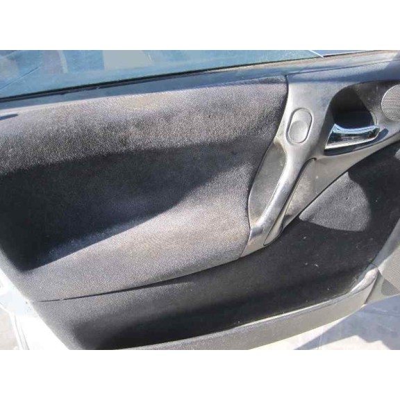 opel vectra b berlina del año 2001