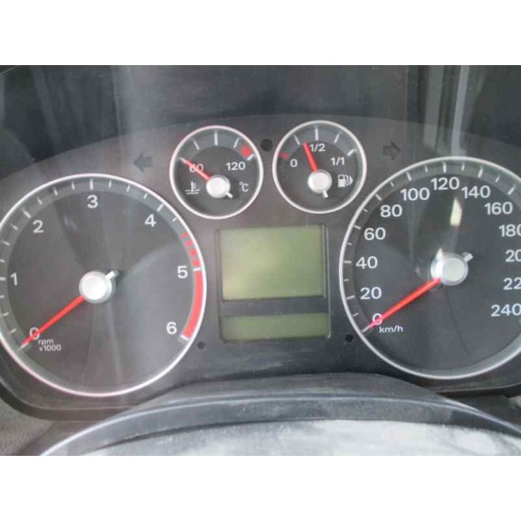 ford focus berlina (cap) del año 2006