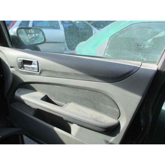 ford focus berlina (cap) del año 2006