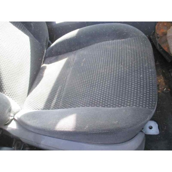 ford focus berlina (cap) del año 2006