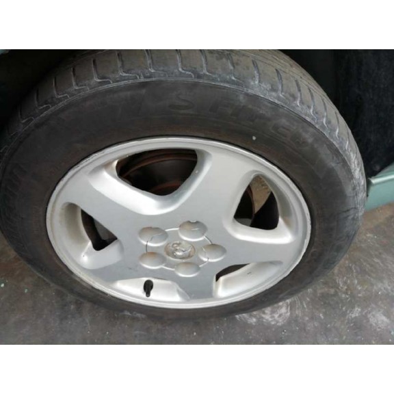 nissan almera tino (v10m) del año 2002