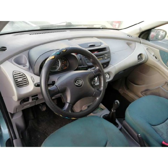 nissan almera tino (v10m) del año 2002