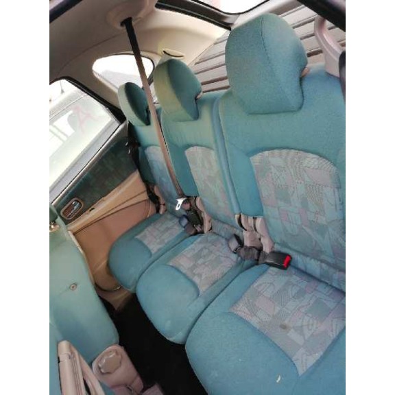 nissan almera tino (v10m) del año 2002