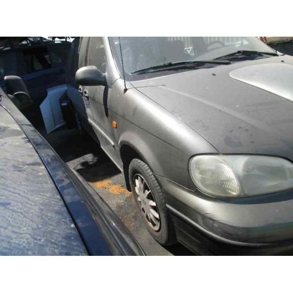 kia carnival del año 2001