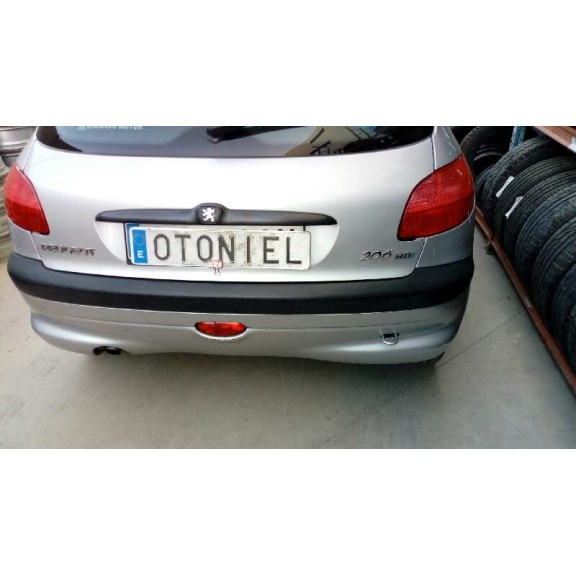 peugeot 206 berlina del año 2002