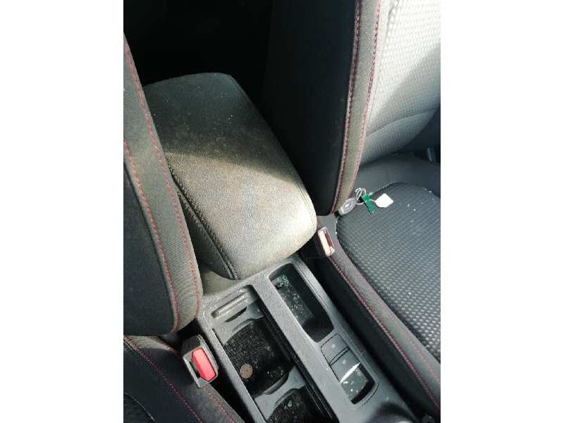 Recambio de apoyabrazos central para ford focus st-line referencia OEM IAM   