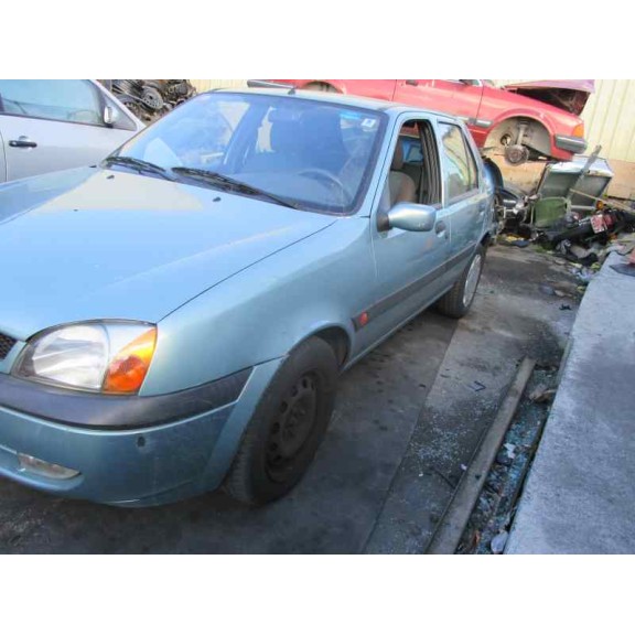 ford fiesta berlina (dx) del año 2001