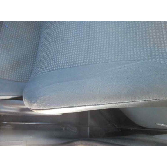 opel corsa c del año 2002