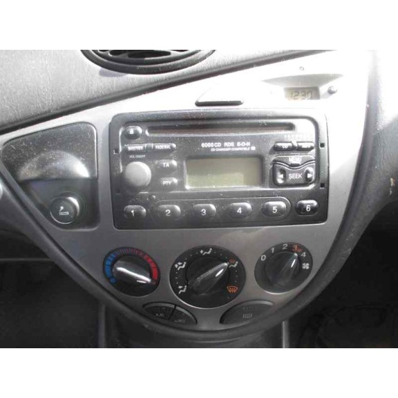 ford focus turnier (cak) del año 2004