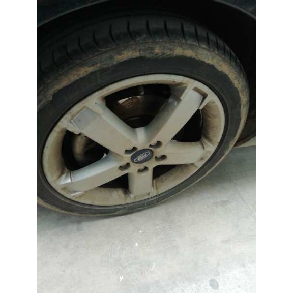 ford focus berlina (cap) del año 2005