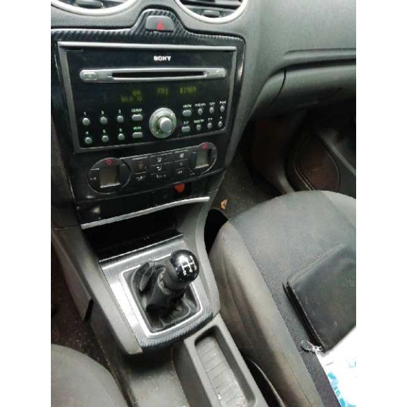 ford focus berlina (cap) del año 2005