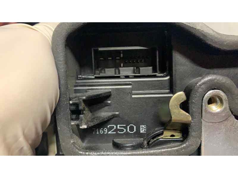 Recambio de cerradura puerta delantera derecha para bmw serie 7 (e65/e66) 750i referencia OEM IAM 15065338 7169250 