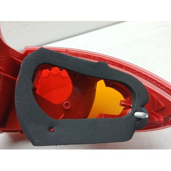Recambio de piloto trasero izquierdo para seat leon (1p1) referencia OEM IAM 1P0945111C  16854333