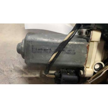 Recambio de cerradura puerta delantera derecha para bmw serie 7 (e65/e66) 750i referencia OEM IAM 15065338 7169250 