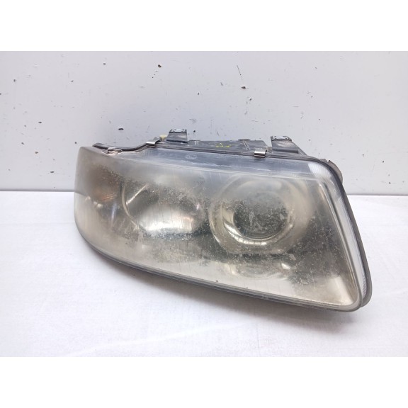 Recambio de faro derecho para audi a3 (8l1) 1.6 referencia OEM IAM   
