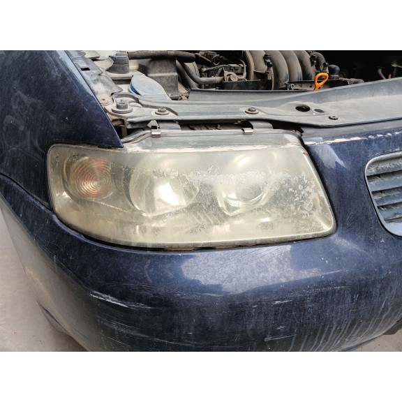 Recambio de faro derecho para audi a3 (8l1) 1.6 referencia OEM IAM   