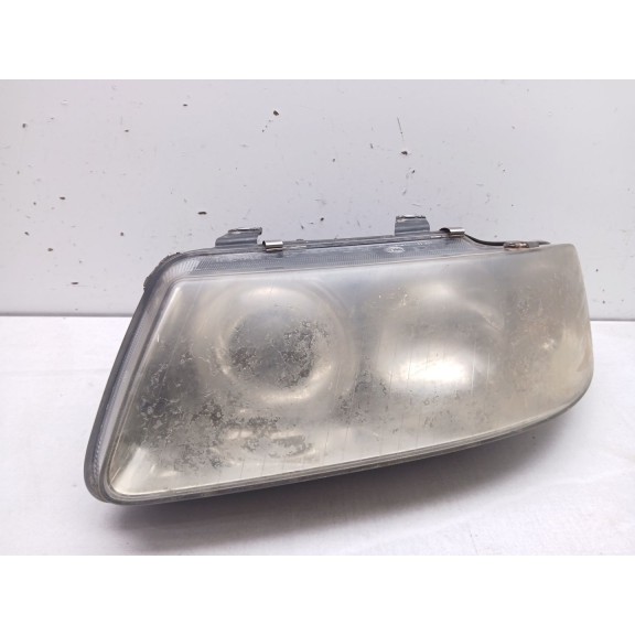 Recambio de faro izquierdo para audi a3 (8l1) 1.6 referencia OEM IAM   