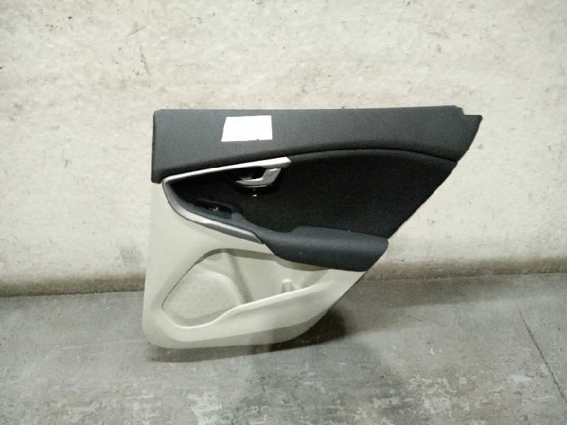 Recambio de guarnecido puerta trasera derecha para volvo v40 kinetic referencia OEM IAM   