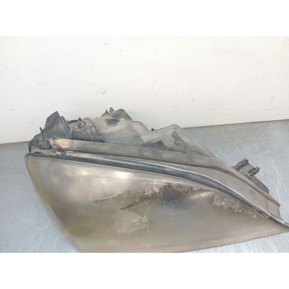 Recambio de faro derecho para kia sorento i (jc) 2.5 crdi referencia OEM IAM   