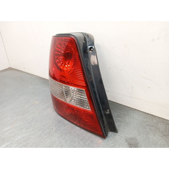 Recambio de piloto trasero derecho para kia sorento i (jc) 2.5 crdi referencia OEM IAM   