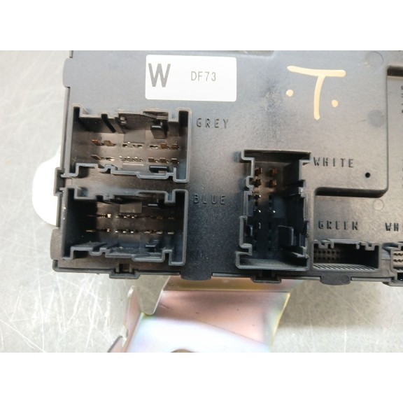 Recambio de centralita motor uce para mazda 2 lim. (de) 1.3 style (5-ptas.) referencia OEM IAM D65267560E 040001447801 F005V0071