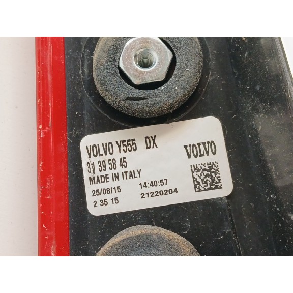 Recambio de piloto trasero derecho para volvo v40 hatchback (525) d2 referencia OEM IAM 31395845  