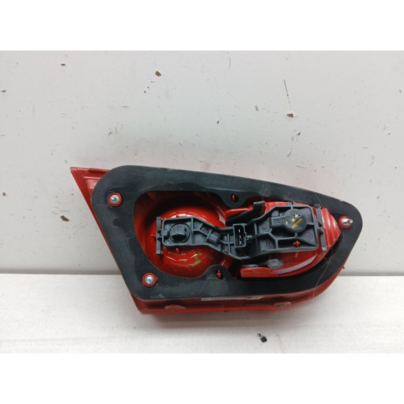 Recambio de piloto trasero derecho interior para seat leon (1p1) reference referencia OEM IAM 1p0945094f 89320301 