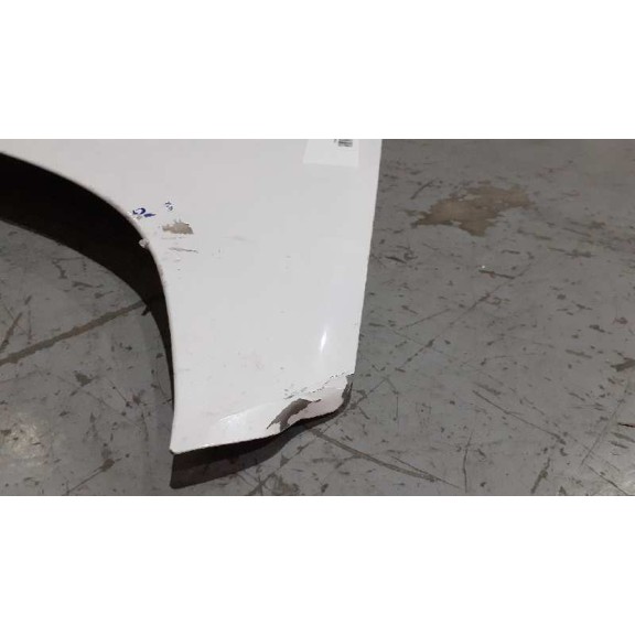 Recambio de capot para kia venga basic referencia OEM IAM 664001P000 BLANCO GOLPE EN LA PUNTA DERECHA