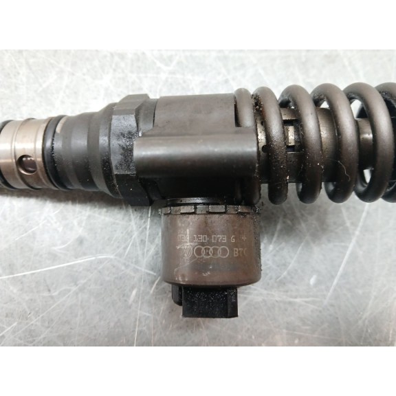 Recambio de inyector para seat leon (1p1) reference referencia OEM IAM   