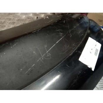 Recambio de aleta delantera izquierda para kia sorento 2.5 crdi referencia OEM IAM  NEGRO RAYADA