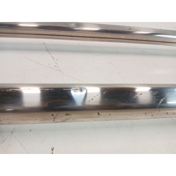 Recambio de barras techo para jeep cherokee limited referencia OEM IAM   