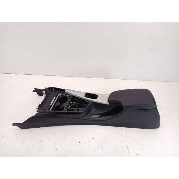 Recambio de apoyabrazos central para bmw 3 (f30, f80) 318 d referencia OEM IAM 51169235437  9235467