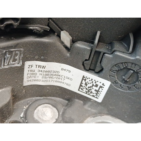 Recambio de volante para ford fiesta vii (hj, hf) 1.0 ecoboost referencia OEM IAM 34208232D H1BB3600KC1GKD 