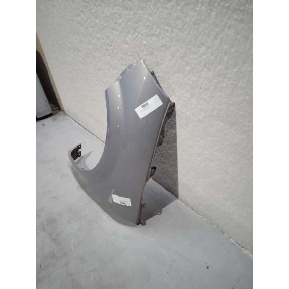 Recambio de aleta delantera izquierda para renault grand scenic 1.6 referencia OEM IAM   