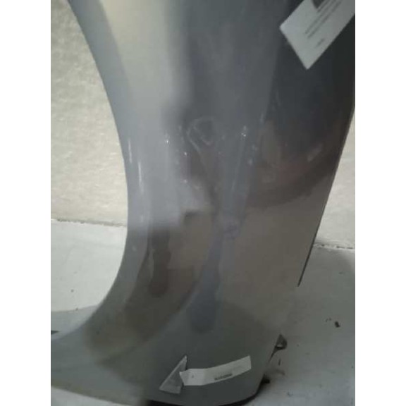 Recambio de aleta delantera izquierda para renault grand scenic 1.6 referencia OEM IAM   