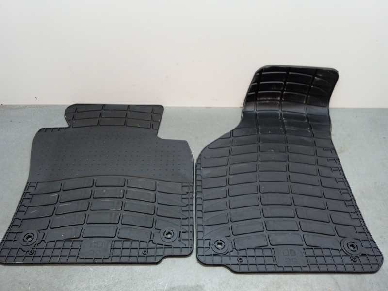 Recambio de moqueta para volkswagen scirocco (137) referencia OEM IAM 1K1061550B041 DELANTERAS Y TRASERAS ALFOMBRILLAS DE GOMA