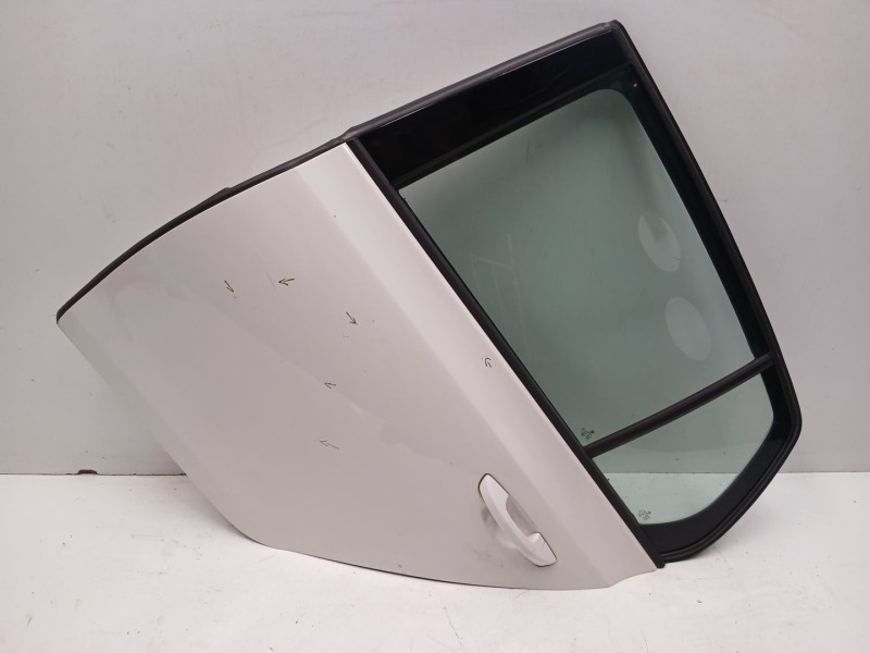 Recambio de puerta trasera izquierda para volkswagen golf vi (5k1) 1.6 tdi referencia OEM IAM 5K6833055K  