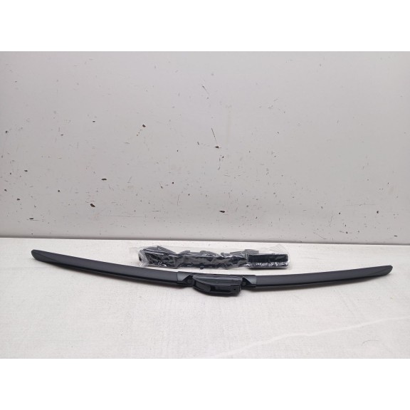 Recambio de escobilla limpia para peugeot 3008 referencia OEM IAM cgaf2460  60 cm 24´´ flexible