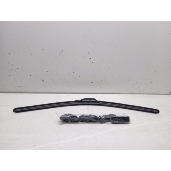 Recambio de escobilla limpia para peugeot 3008 referencia OEM IAM cgaf2460  60 cm 24´´ flexible