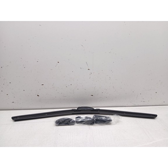 Recambio de escobilla limpia para peugeot 3008 referencia OEM IAM cgaf2358  58 cm 23´´ flexible