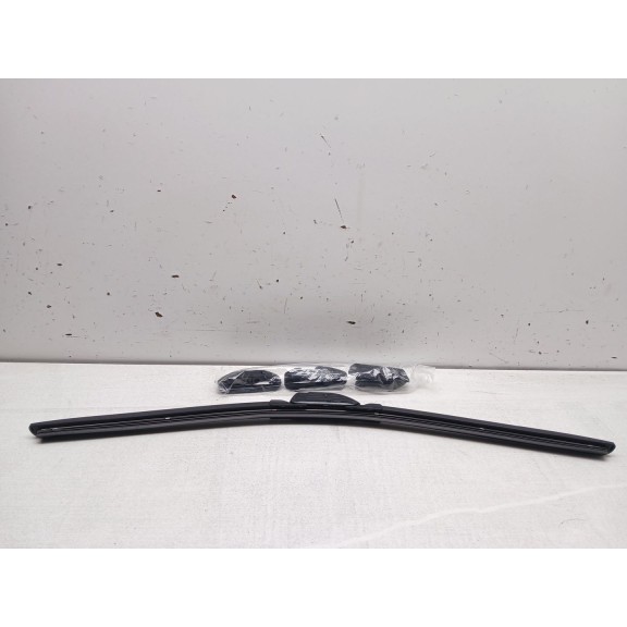 Recambio de escobilla limpia para peugeot 3008 referencia OEM IAM cgaf2358  58 cm 23´´ flexible