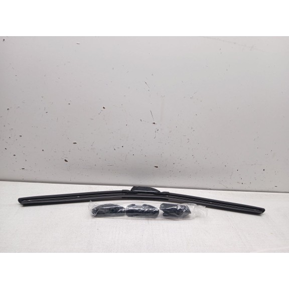 Recambio de escobilla limpia para peugeot 3008 referencia OEM IAM cgaf2358  58 cm 23´´ flexible