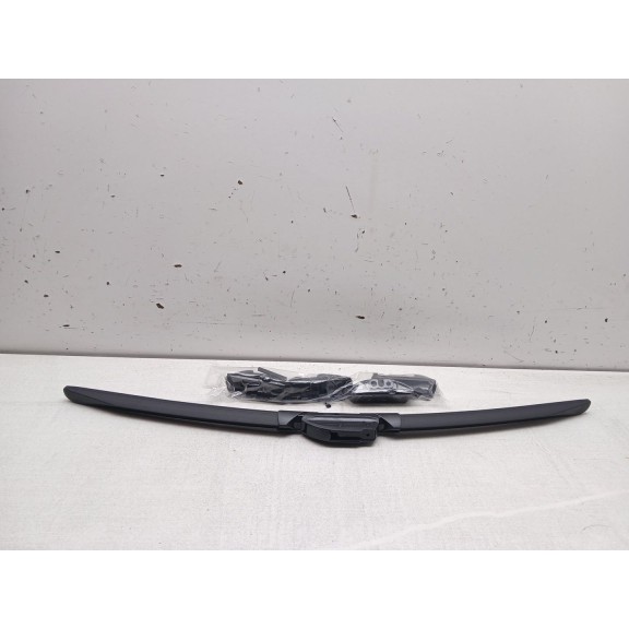 Recambio de escobilla limpia para peugeot 3008 referencia OEM IAM cgaf2255  55 cm 22´´ flexible