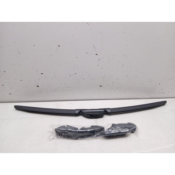 Recambio de escobilla limpia para peugeot 3008 referencia OEM IAM cgaf2255  55 cm 22´´ flexible