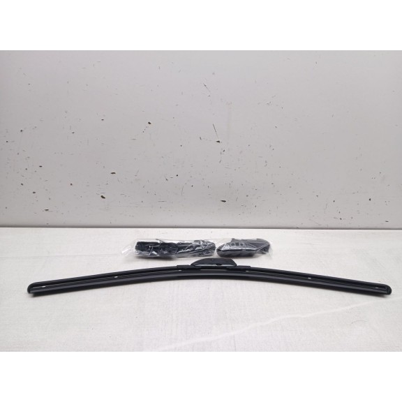 Recambio de escobilla limpia para peugeot 3008 referencia OEM IAM cgaf2255  55 cm 22´´ flexible