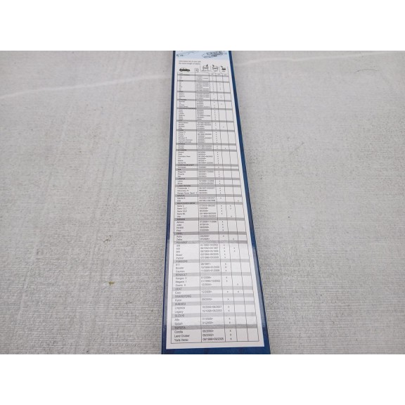 Recambio de escobilla limpia para peugeot 3008 referencia OEM IAM cgaf2255  55 cm 22´´ flexible