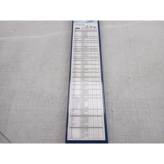 Recambio de escobilla limpia para peugeot 3008 referencia OEM IAM cgaf2153  53 cm 21´´ flexible