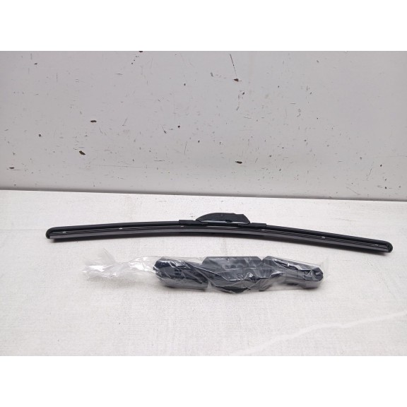 Recambio de escobilla limpia para peugeot 3008 referencia OEM IAM cgaf1845  45 cm 18´´ flexible