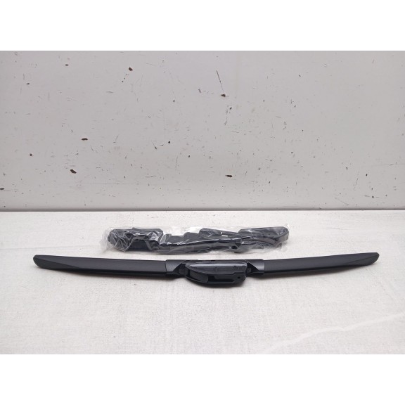 Recambio de escobilla limpia para peugeot 3008 referencia OEM IAM cgaf1743  43 cm 17´´ flexible