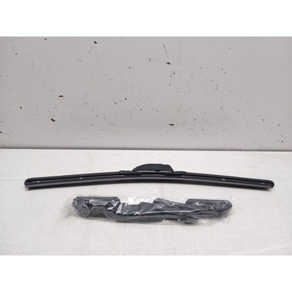 Recambio de escobilla limpia para peugeot 3008 referencia OEM IAM cgaf1743  43 cm 17´´ flexible